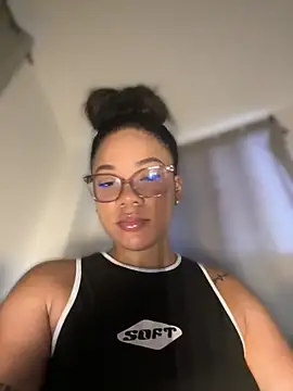 ashley Tompson1 online show from 15, 7, 2026