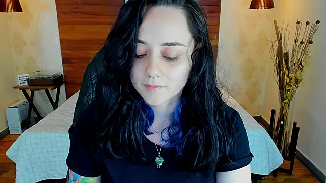 KatherineBond online show from 25, 2, 2025