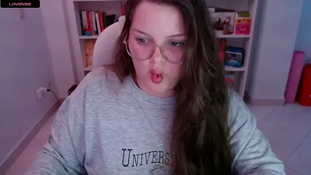 Snapshot of Gabiwaifu chatting on 8, 3, 2025 Gabiwaifu online show from 8, 3, 2025