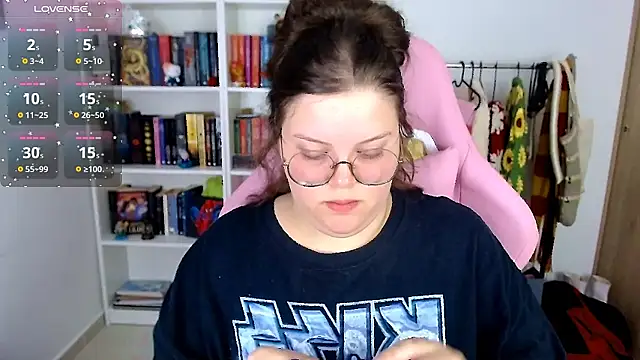 Snapshot of Gabiwaifu chatting on 30, 9, 2025 Gabiwaifu online show from 30, 9, 2025