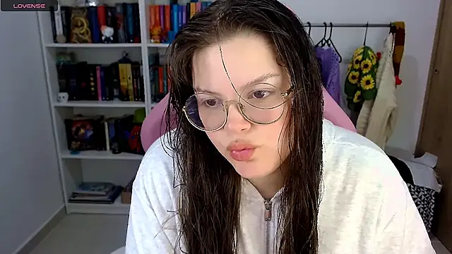 Snapshot of Gabiwaifu chatting on 23, 11, 2025 Gabiwaifu online show from 23, 11, 2025