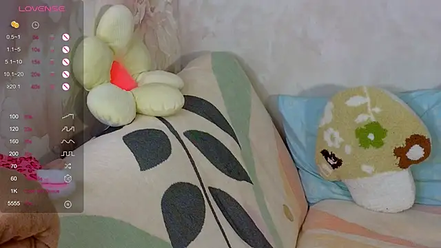 TrissMerigold9 online show from 30, 10, 2025