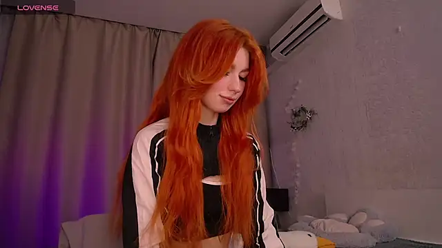 Snapshot of Evaa_Moonn_ chatting on 20, 1, 2025 Evaa Moonn online show from 20, 1, 2025