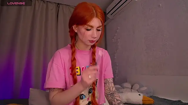 Snapshot of Evaa_Moonn_ chatting on 17, 3, 2025 Evaa Moonn online show from 17, 3, 2025