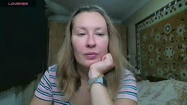 AnnaXLovers online show from 12, 9, 2025