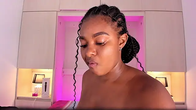 Snapshot of tamaraa_smiith chatting on 18, 1, 2025 tamaraa smiith online show from 18, 1, 2025