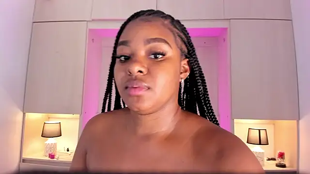 Snapshot of tamaraa_smiith chatting on 6, 2, 2025 tamaraa smiith online show from 6, 2, 2025