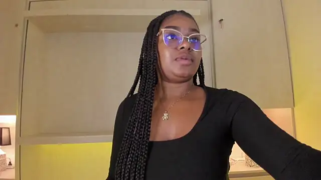 Snapshot of tamaraa_smiith chatting on 21, 3, 2026 tamaraa smiith online show from 21, 3, 2026