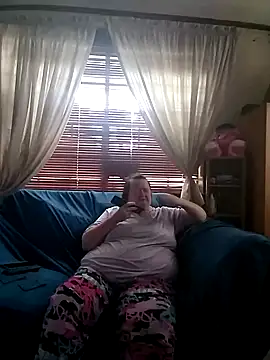 Bayou Woman68 online show from 28, 4, 2026
