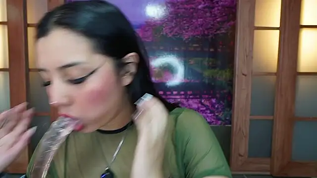 miss lizith online show from 9, 9, 2025