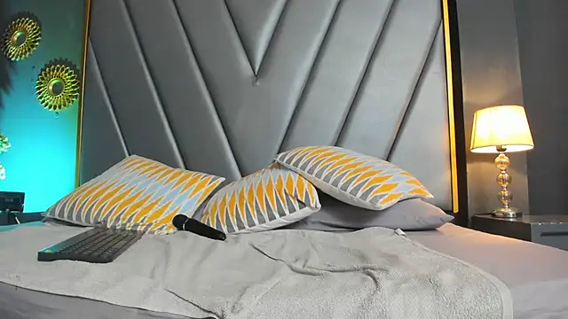 BrendaAdams  online show from 24, 2, 2025