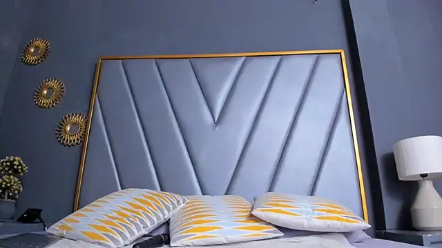 BrendaAdams  online show from 11, 9, 2025