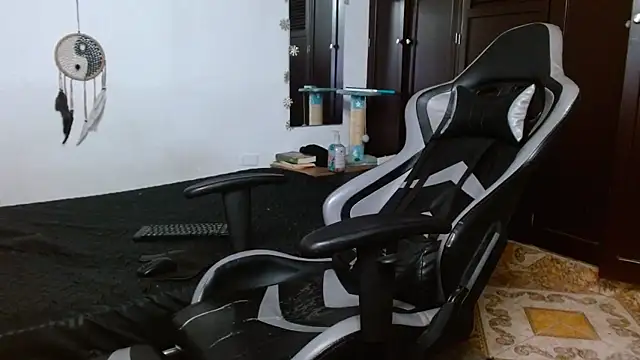 aaron blug online show from 7, 1, 2025