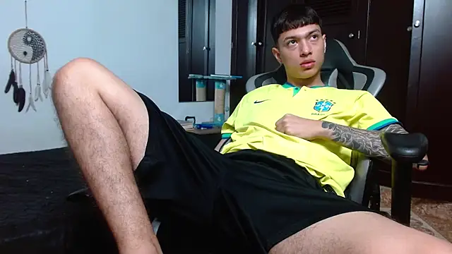 aaron blug online show from 1, 2, 2025