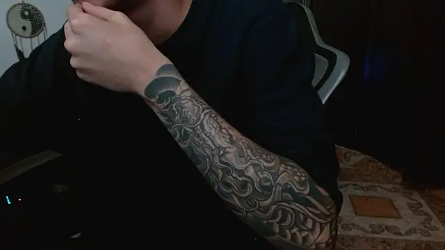 aaron blug online show from 8, 9, 2025