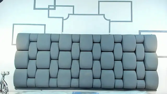 Derek and Skarlet online show from 15, 9, 2025