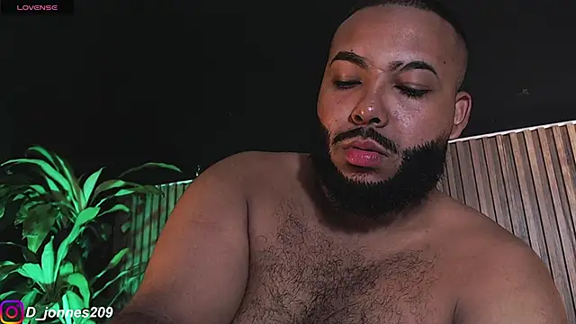 DilanJonnes  online show from 12, 10, 2025