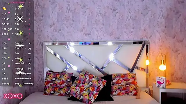 Snapshot of dominic_thailor chatting on 22, 9, 2025 dominic thailor online show from 22, 9, 2025