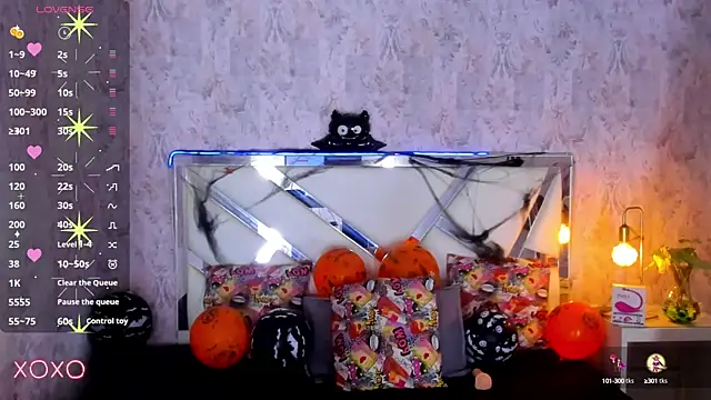 Snapshot of dominic_thailor chatting on 7, 10, 2025 dominic thailor online show from 7, 10, 2025