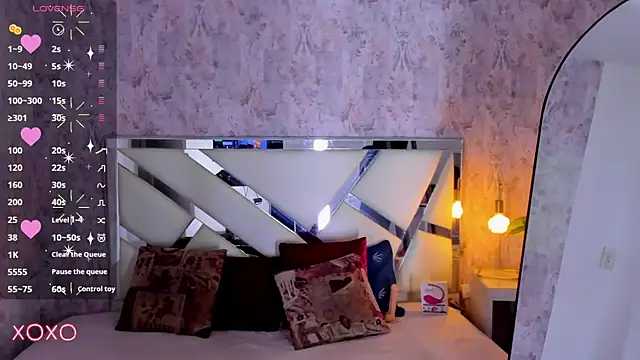 Snapshot of dominic_thailor chatting on 26, 10, 2025 dominic thailor online show from 26, 10, 2025