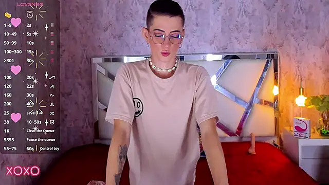 Snapshot of dominic_thailor chatting on 11, 11, 2025 dominic thailor online show from 11, 11, 2025