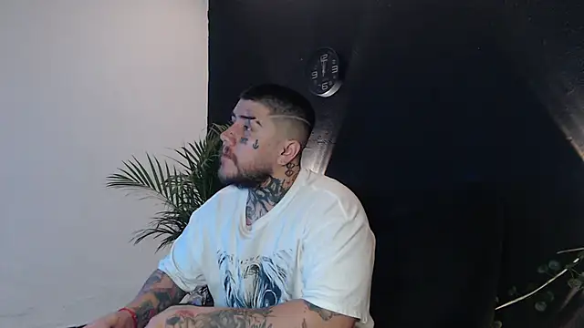 Ash gusbig online show from 27, 2, 2025