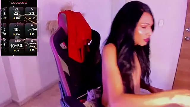 carolinemiller7 online show from 23, 11, 2025