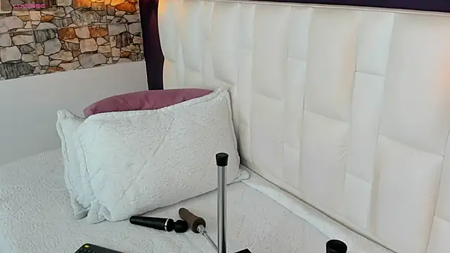 Abbyadams online show from 24, 11, 2025