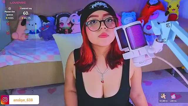 AnngelaSkye online show from 12, 11, 2025