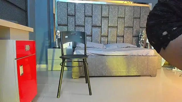 Snapshot of Matureyulyet chatting on 8, 10, 2025 Matureyulyet online show from 8, 10, 2025