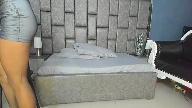 Snapshot of Matureyulyet chatting on 12, 10, 2025 Matureyulyet online show from 12, 10, 2025