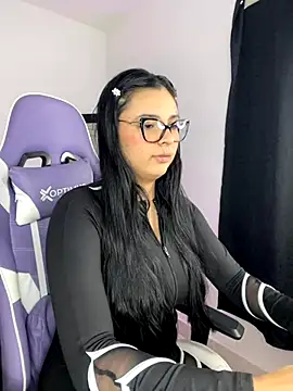 Snapshot of Madyson_Hot chatting on 15, 11, 2025 Madyson Hot online show from 15, 11, 2025