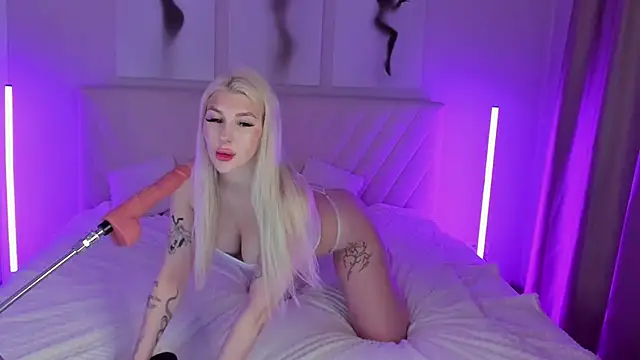Snapshot of EmmaBarbs chatting on 31, 1, 2025 EmmaBarbs online show from 31, 1, 2025