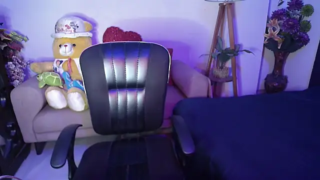 Most-Beautiful-Queen online show from 28, 1, 2025