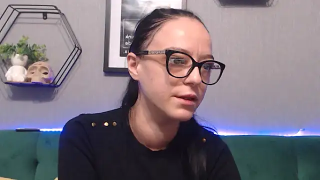 IzabelllNoir online show from 24, 1, 2025