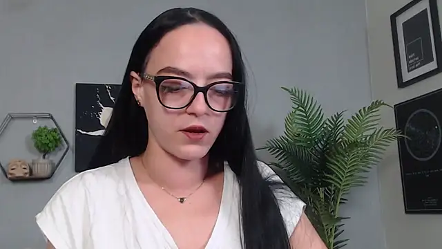 Snapshot of IzabelllNoir chatting on 22, 4, 2026 IzabelllNoir online show from 22, 4, 2026