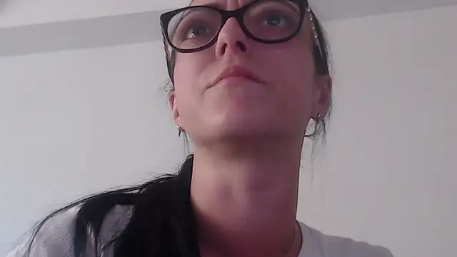 Snapshot of IzabelllNoir chatting on 30, 5, 2026 IzabelllNoir online show from 30, 5, 2026