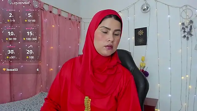 Snapshot of AishaAmin_ chatting on 26, 2, 2025 AishaAmin online show from 26, 2, 2025
