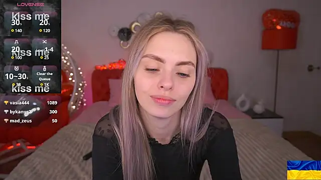 Snapshot of ChloeBrightt chatting on 19, 3, 2025 ChloeBrightt online show from 19, 3, 2025