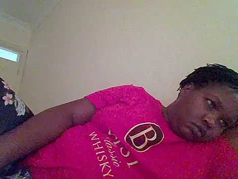 Snapshot of sweetymummy chatting on 9, 9, 2025 sweetymummy online show from 9, 9, 2025