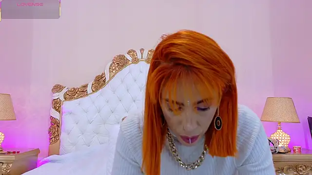 AdelinaVans online show from 10, 10, 2025