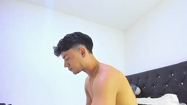 Snapshot of Sebastian-Dash chatting on 7, 2, 2025 Sebastian-Dash online show from 7, 2, 2025