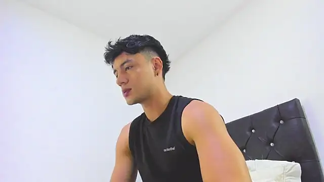 Snapshot of Sebastian-Dash chatting on 21, 2, 2025 Sebastian-Dash online show from 21, 2, 2025