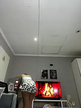 Snapshot of Bootyfulbarbiie chatting on 13, 12, 2024 Bootyfulbarbiie online show from 13, 12, 2024