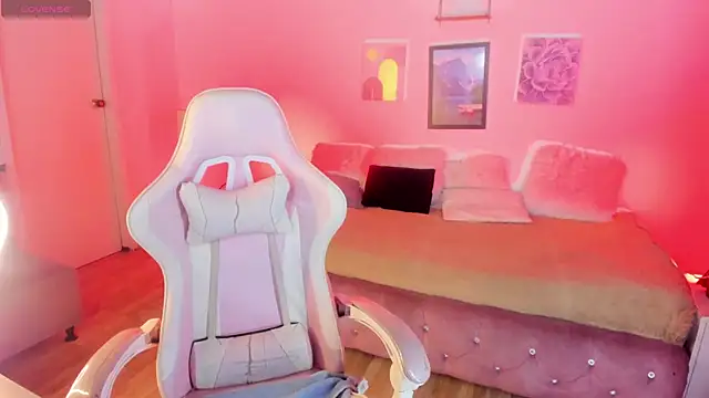 Aliciia cute1 online show from 8, 10, 2025