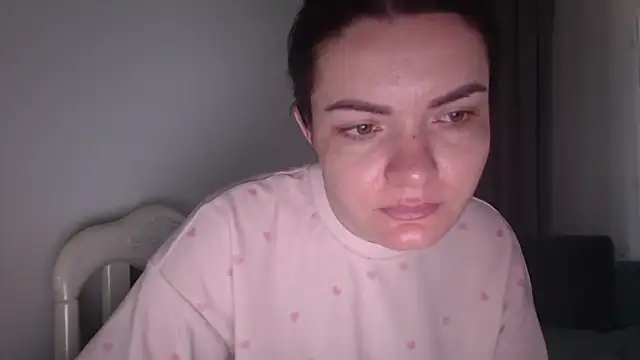  JustmeHere  online show from 23, 12, 2025