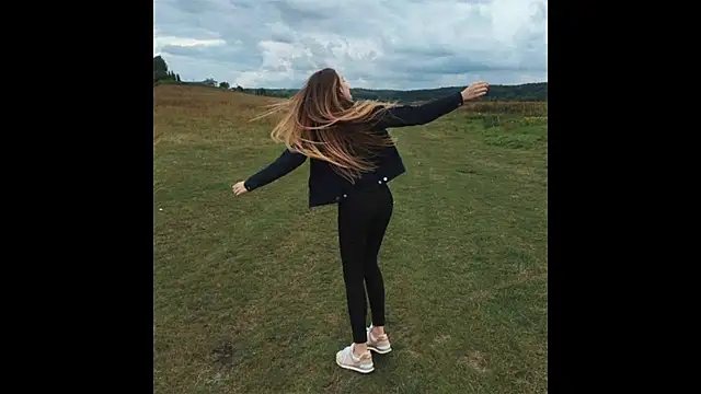 Snapshot of _JustmeHere_ chatting on 18, 2, 2026 JustmeHere online show from 18, 2, 2026