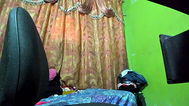 Brenda Smith69 online show from 3, 10, 2025