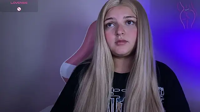 SweetPaige  online show from 17, 2, 2025