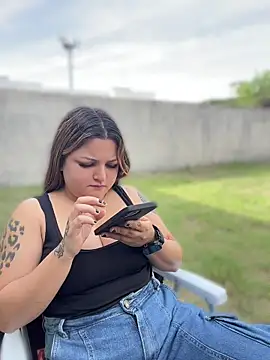 SweetPaige  online show from 15, 4, 2026